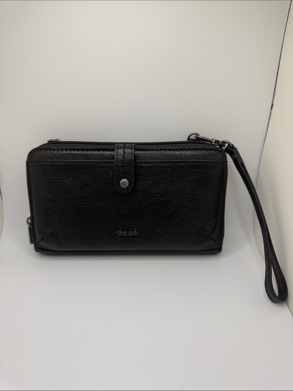 The Sak 3-In-1 Leather Phone Wallet Black Leather Women's Wallet